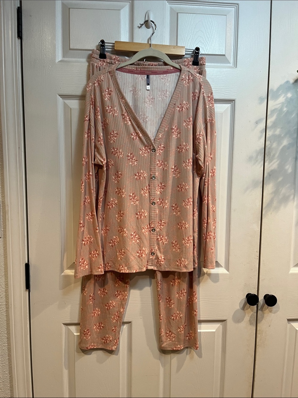 Izod Blush Pink Floral Ribbed Button Pajama Set